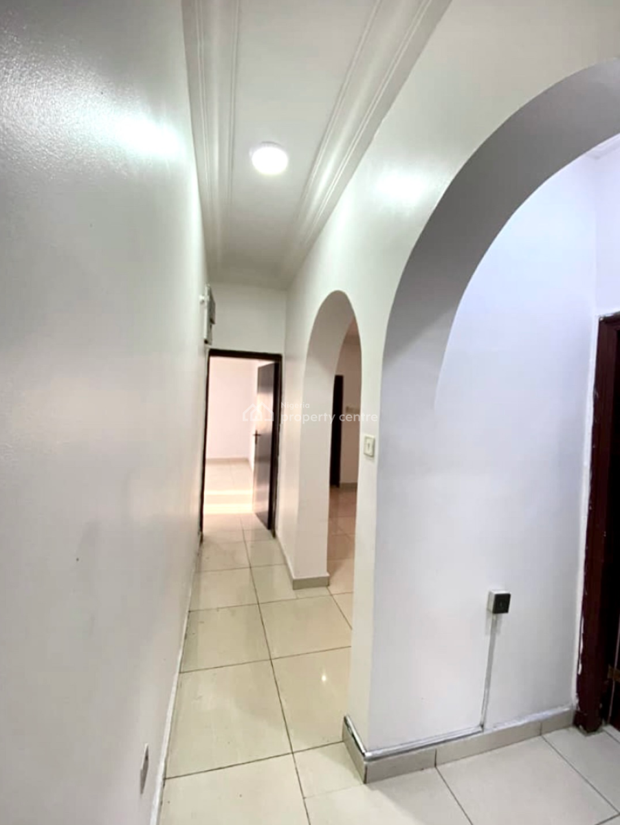 Luxury Spacious 2 Bedroom Apartment on First Floor (upstairs), Bera Estate, Chevron Drive, Chevron, Lekki, Lagos, Flat / Apartment for Rent