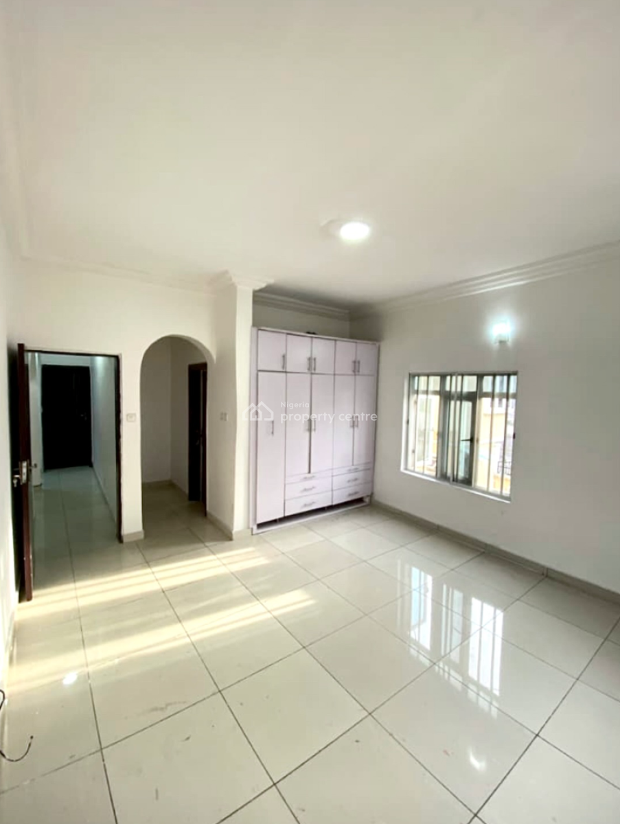 Luxury Spacious 2 Bedroom Apartment on First Floor (upstairs), Bera Estate, Chevron Drive, Chevron, Lekki, Lagos, Flat / Apartment for Rent