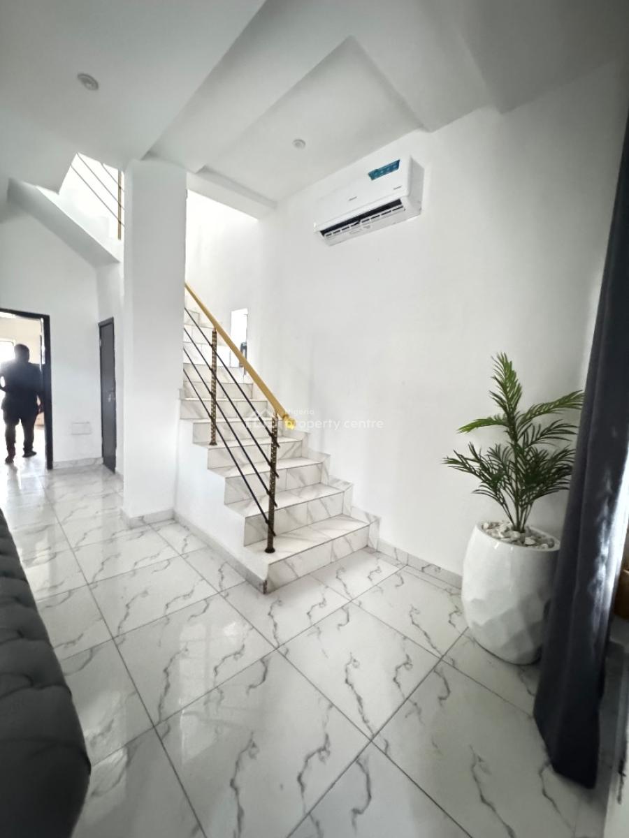 Super Distress 4bedroom Detached Duplex with Bq, Ikota, Lekki, Lagos, Detached Duplex for Sale