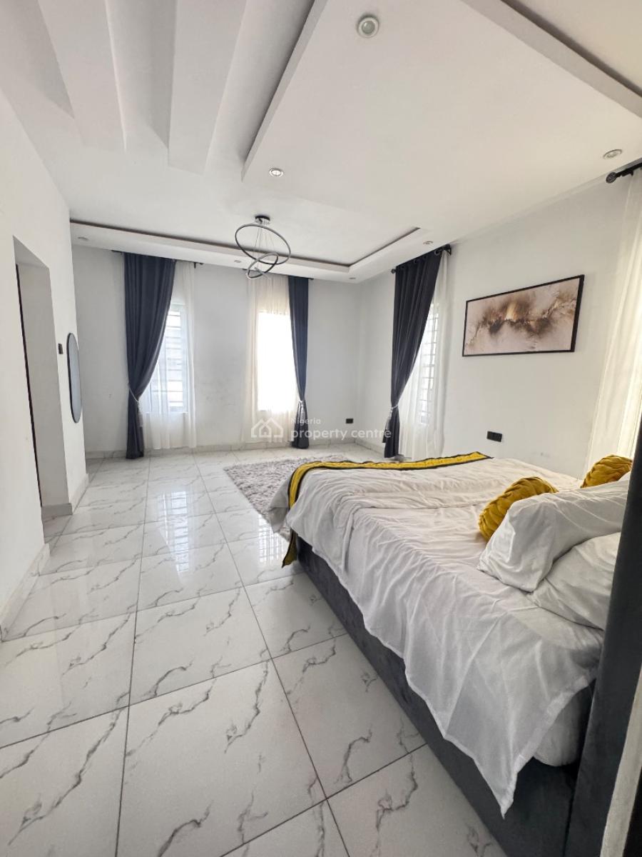 Super Distress 4bedroom Detached Duplex with Bq, Ikota, Lekki, Lagos, Detached Duplex for Sale