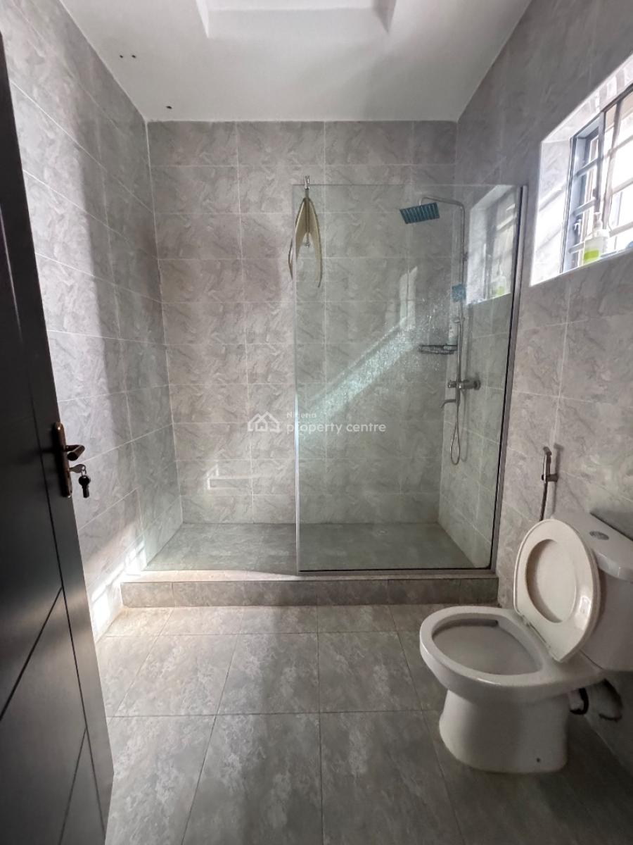 Super Distress 4bedroom Detached Duplex with Bq, Ikota, Lekki, Lagos, Detached Duplex for Sale