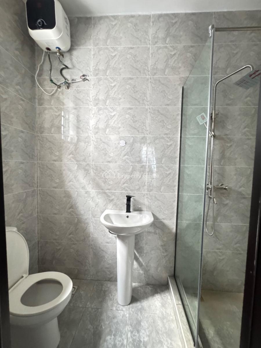 Super Distress 4bedroom Detached Duplex with Bq, Ikota, Lekki, Lagos, Detached Duplex for Sale