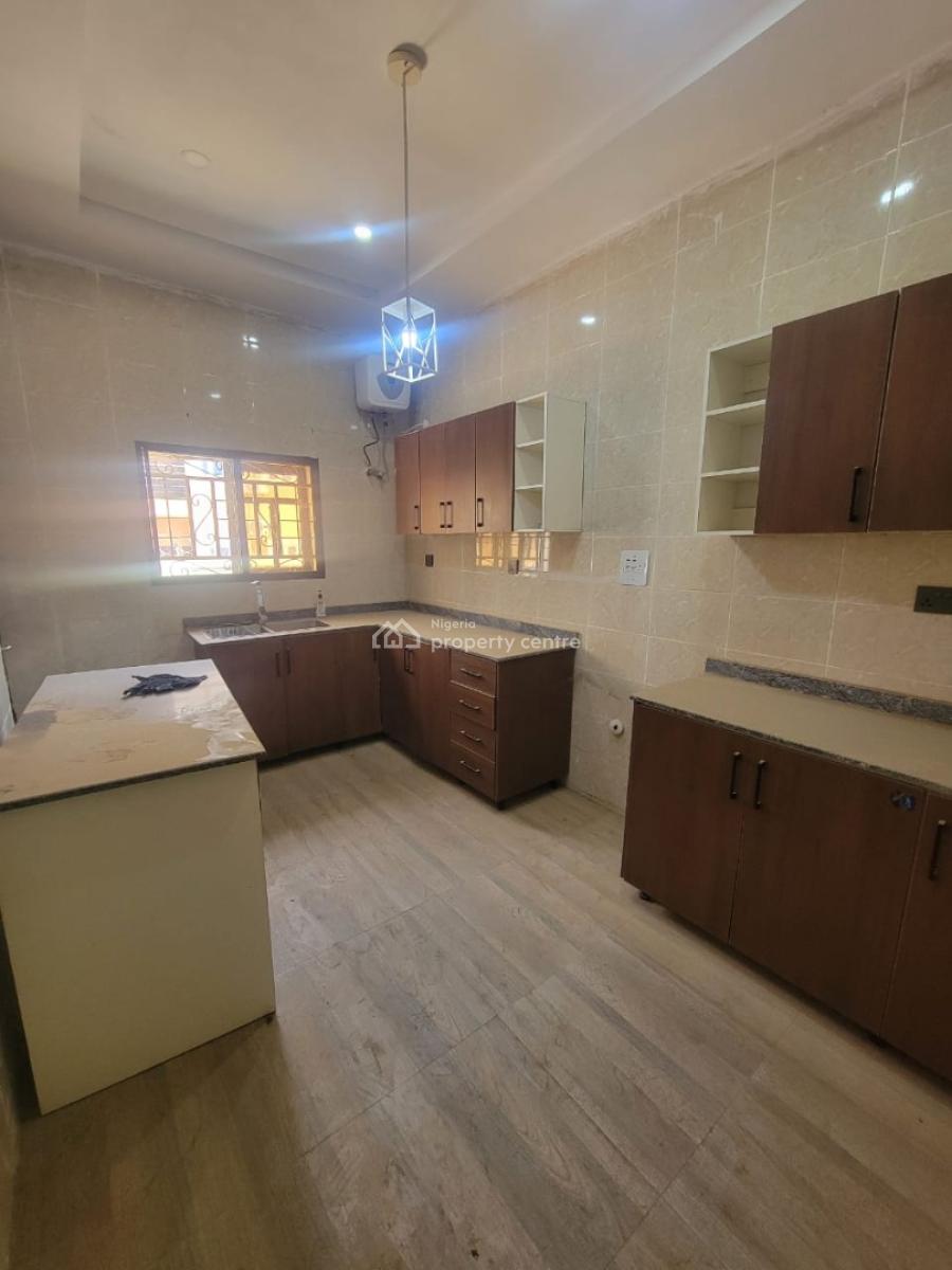3 Bedroom Flat, Npi Estate, Gaduwa, Abuja, Flat / Apartment for Rent
