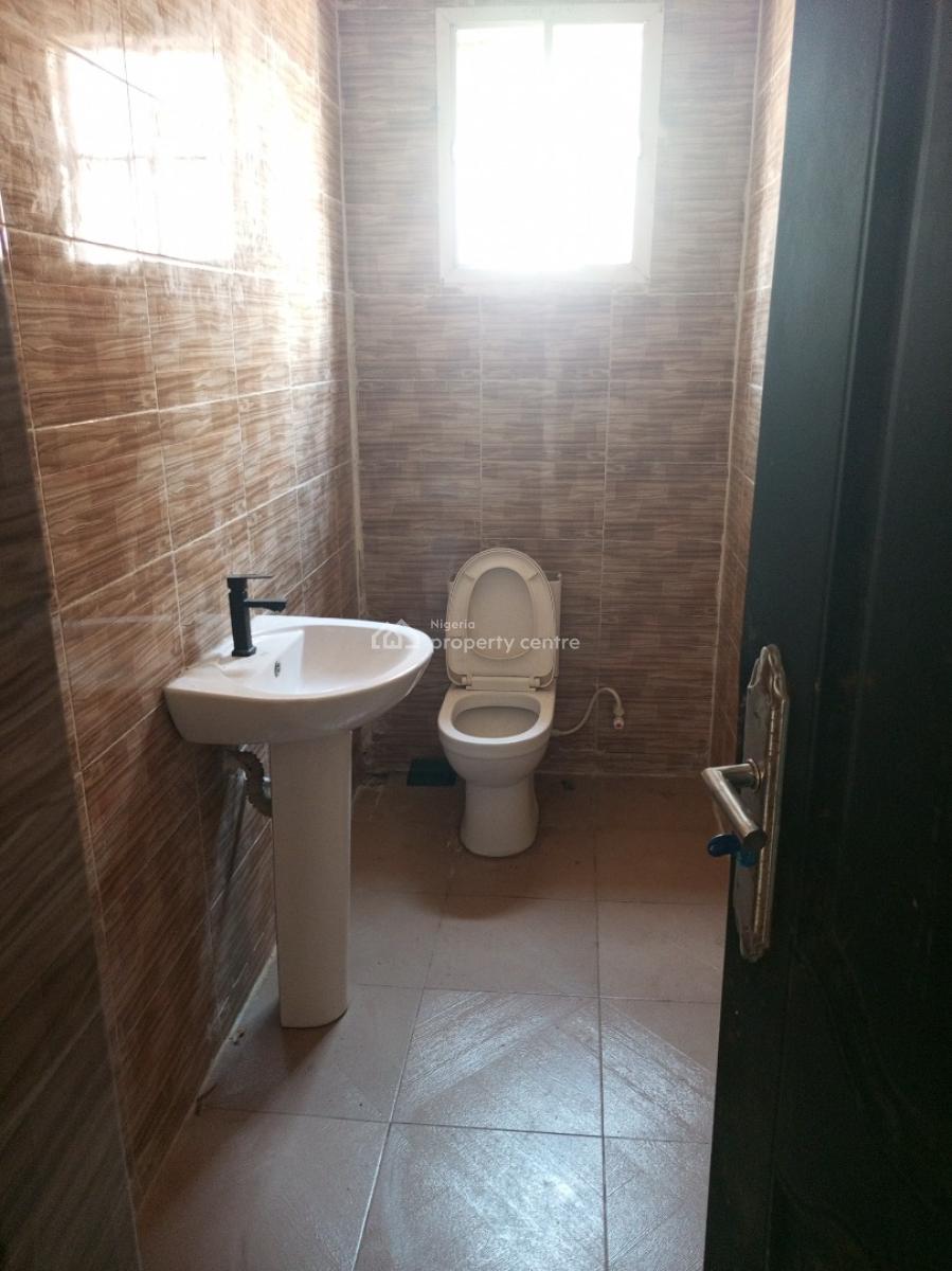 Refurbished 3 Bedroom Luxury Apartment, Phase 2 Mini Estate, Oribanwa, Ibeju Lekki, Lagos, Flat / Apartment for Rent