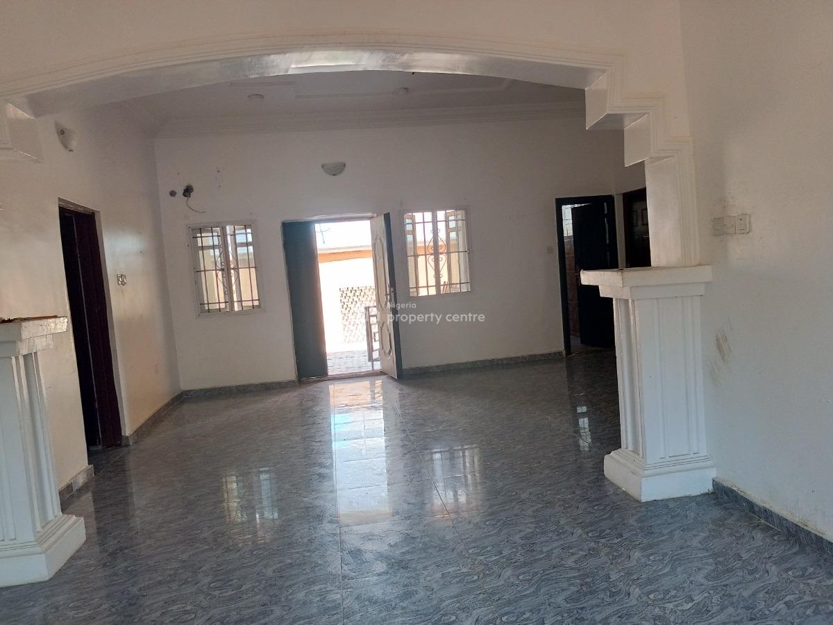Refurbished 3 Bedroom Luxury Apartment, Phase 2 Mini Estate, Oribanwa, Ibeju Lekki, Lagos, Flat / Apartment for Rent