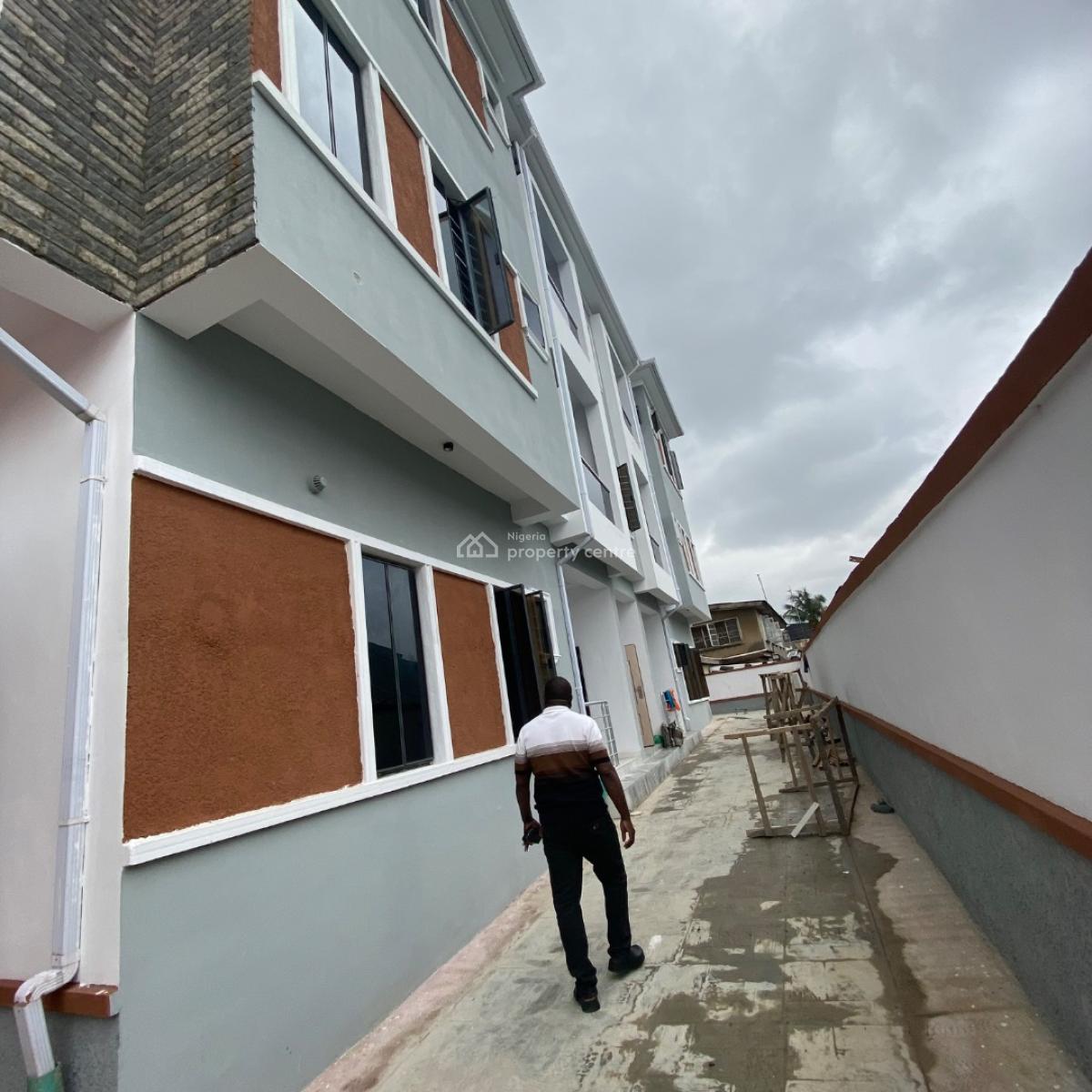 New Standard 3bedroom Apartment in a Secure Gated Environment Surulere, Masha, Kilo, Surulere, Lagos, Flat / Apartment for Sale