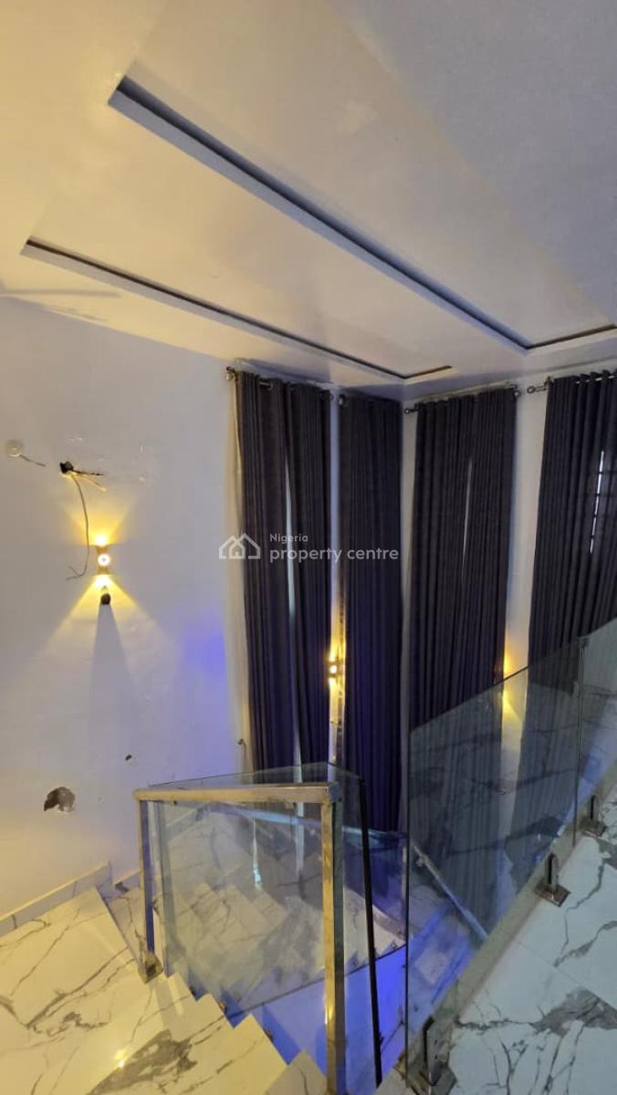 2bedroom Flat, Iya Bovas Akala Akobo, Ibadan, Oyo, Flat / Apartment for Rent