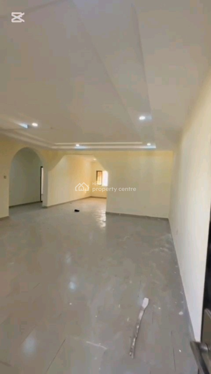 Spacious Ultrawide 3-bedroom Flat on The Top Floor -- Kaura District, Kaura, Abuja, Flat / Apartment for Rent