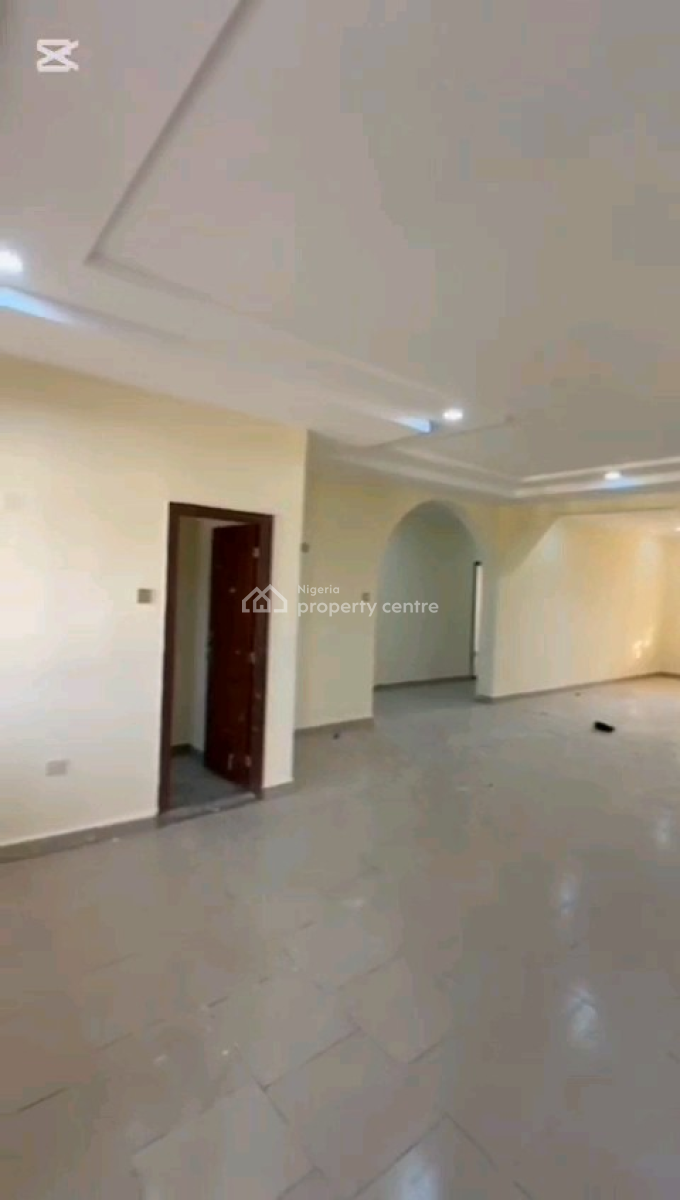 Spacious Ultrawide 3-bedroom Flat on The Top Floor -- Kaura District, Kaura, Abuja, Flat / Apartment for Rent