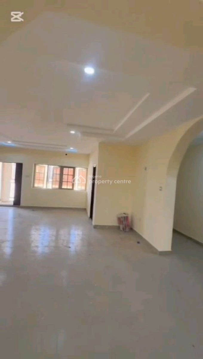 Spacious Ultrawide 3-bedroom Flat on The Top Floor -- Kaura District, Kaura, Abuja, Flat / Apartment for Rent