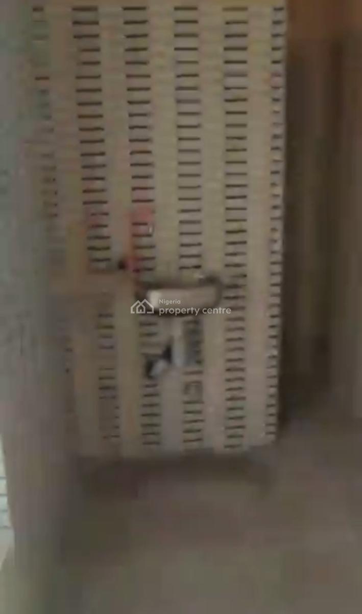 Spacious Standard Decent Two Bedroom Apartment, Jibowu, Yaba, Lagos, Flat / Apartment for Rent