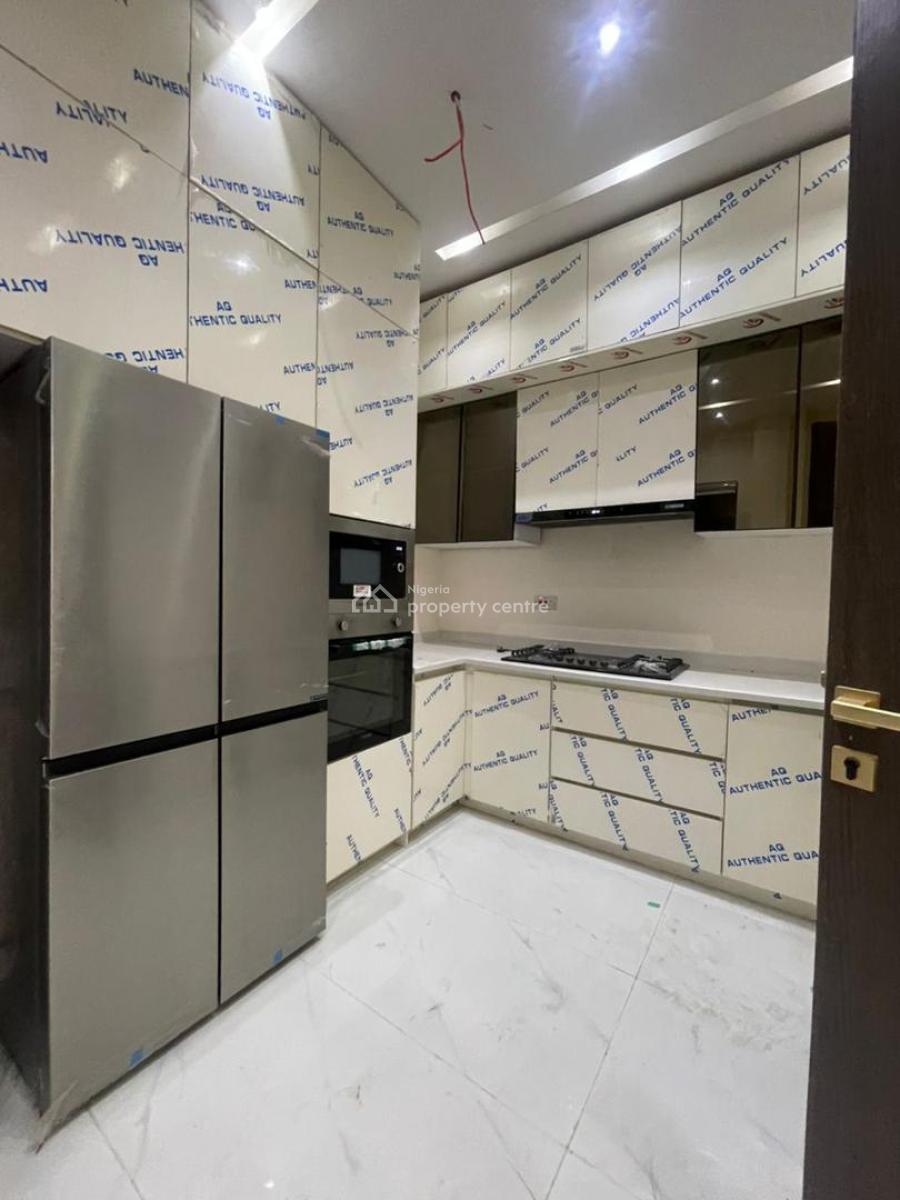 One of a Kind 3 Bedroom Apartment with Elevator, Pool & 24/7 Light, Ikoyi, Lagos, Flat / Apartment for Rent