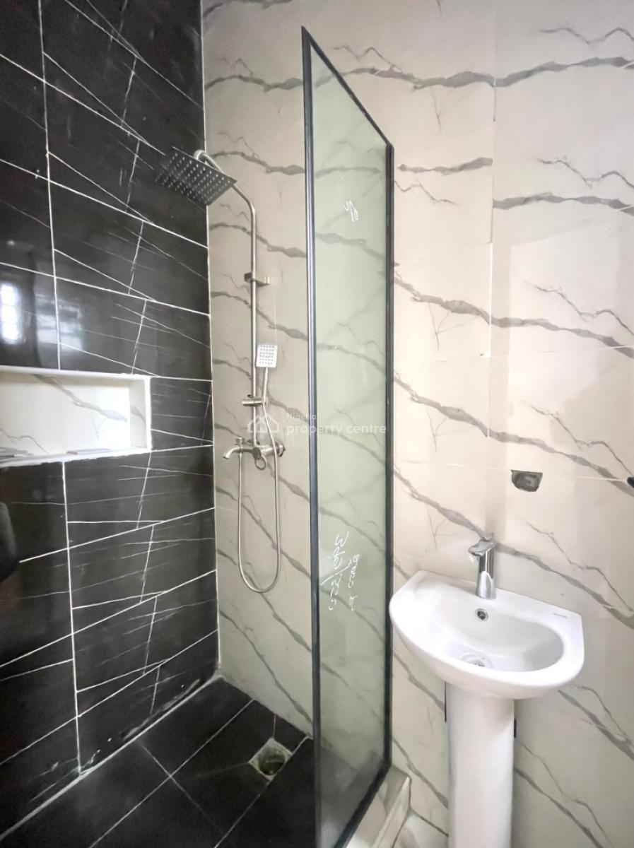 Elegant 5 Bedroom Fully Detached Duplex with Bq, Ajah, Lagos, Detached Duplex for Sale