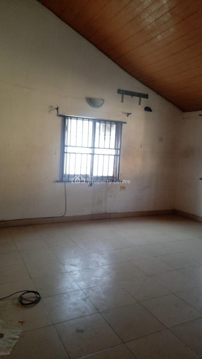 Standard 2-bedroom Apartment(upstairs), Magodo, Magodo, Lagos, Flat / Apartment for Rent