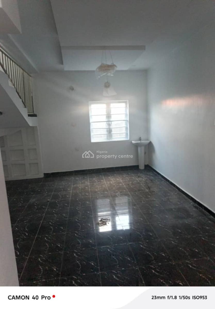 Sharp 4 Bedroom Duplex Its Not Alone in The Compound, Opposite Beechwood Estate, Shapati, Ibeju Lekki, Lagos, Detached Duplex for Rent