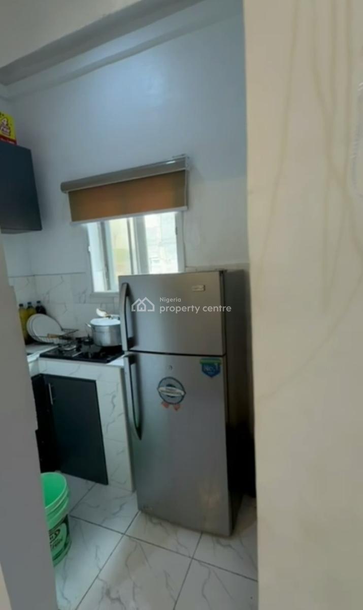 Luxury 2 Bedroom Apartment for 19 Years Lease, Off Pedro Road, Shomolu, Lagos, Flat / Apartment for Sale