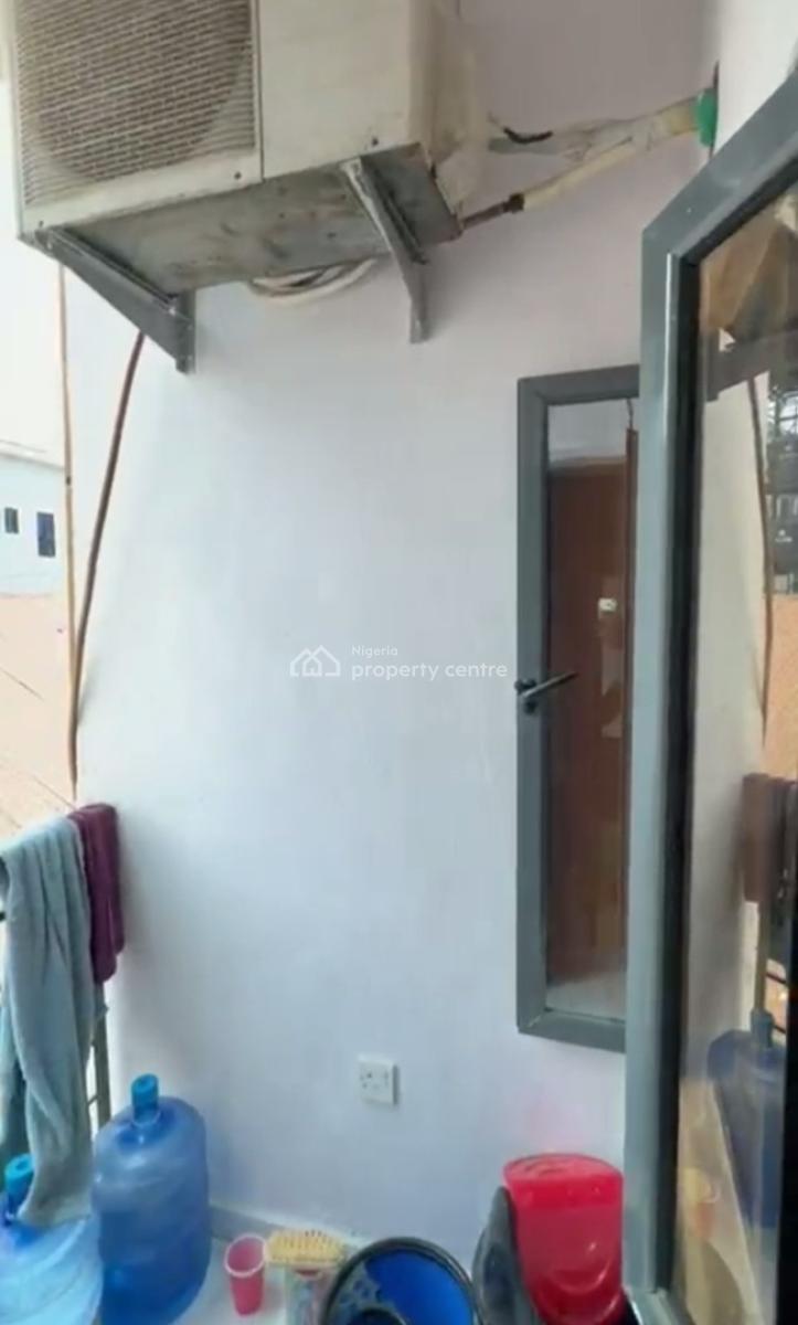 Luxury 2 Bedroom Apartment for 19 Years Lease, Off Pedro Road, Shomolu, Lagos, Flat / Apartment for Sale