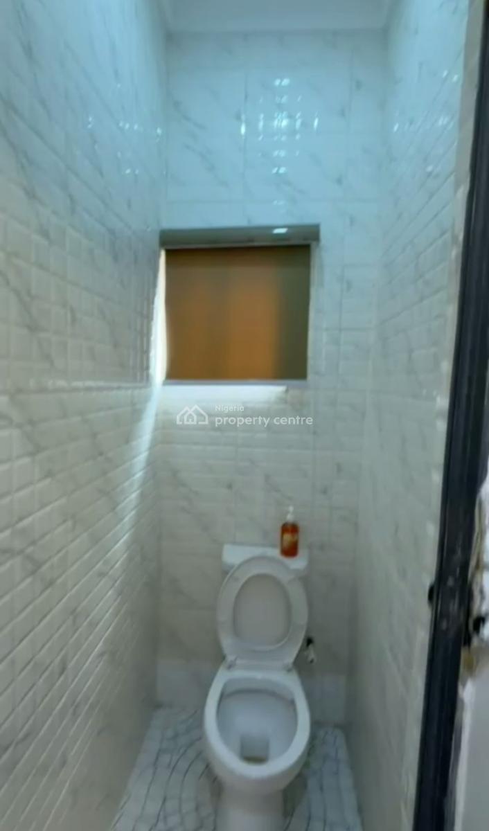 Luxury 2 Bedroom Apartment for 19 Years Lease, Off Pedro Road, Shomolu, Lagos, Flat / Apartment for Sale