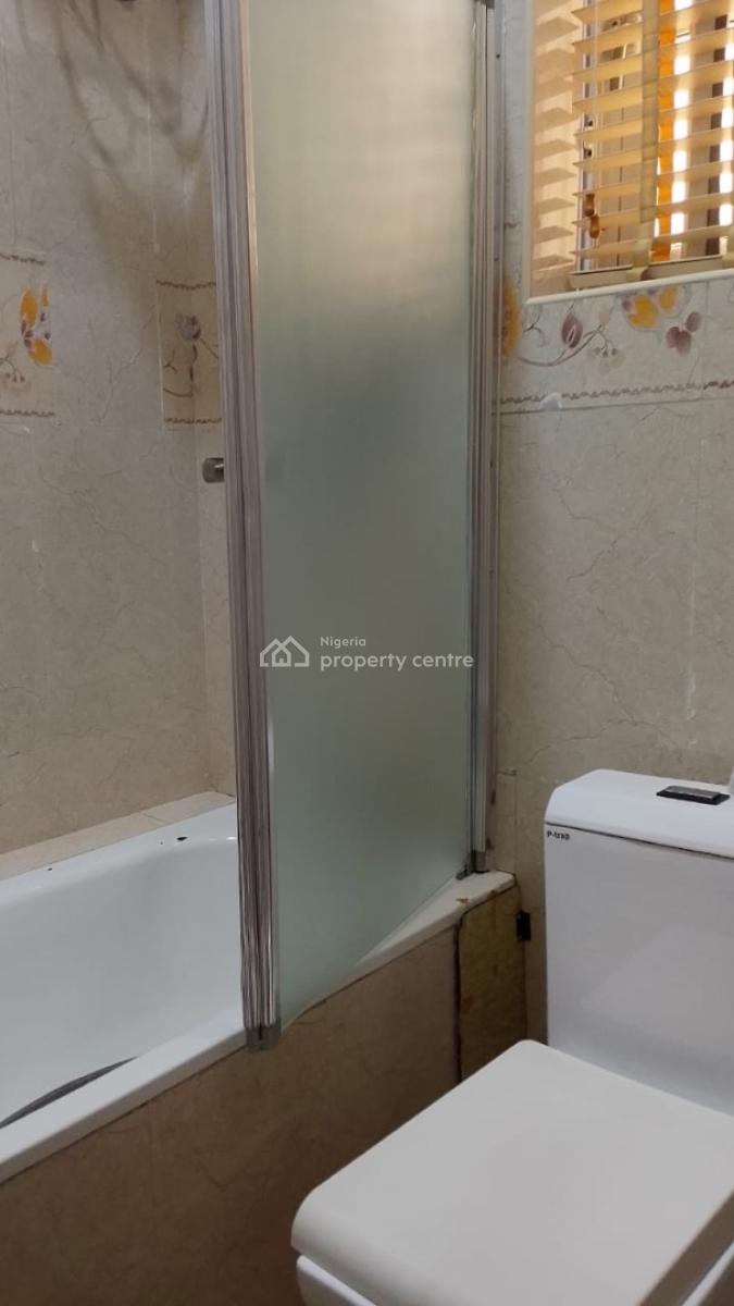 Well Kept 3 Bedroom Apartment with Bq, Swimming Pool and Gym, Ikoyi, Lagos, Flat / Apartment for Rent