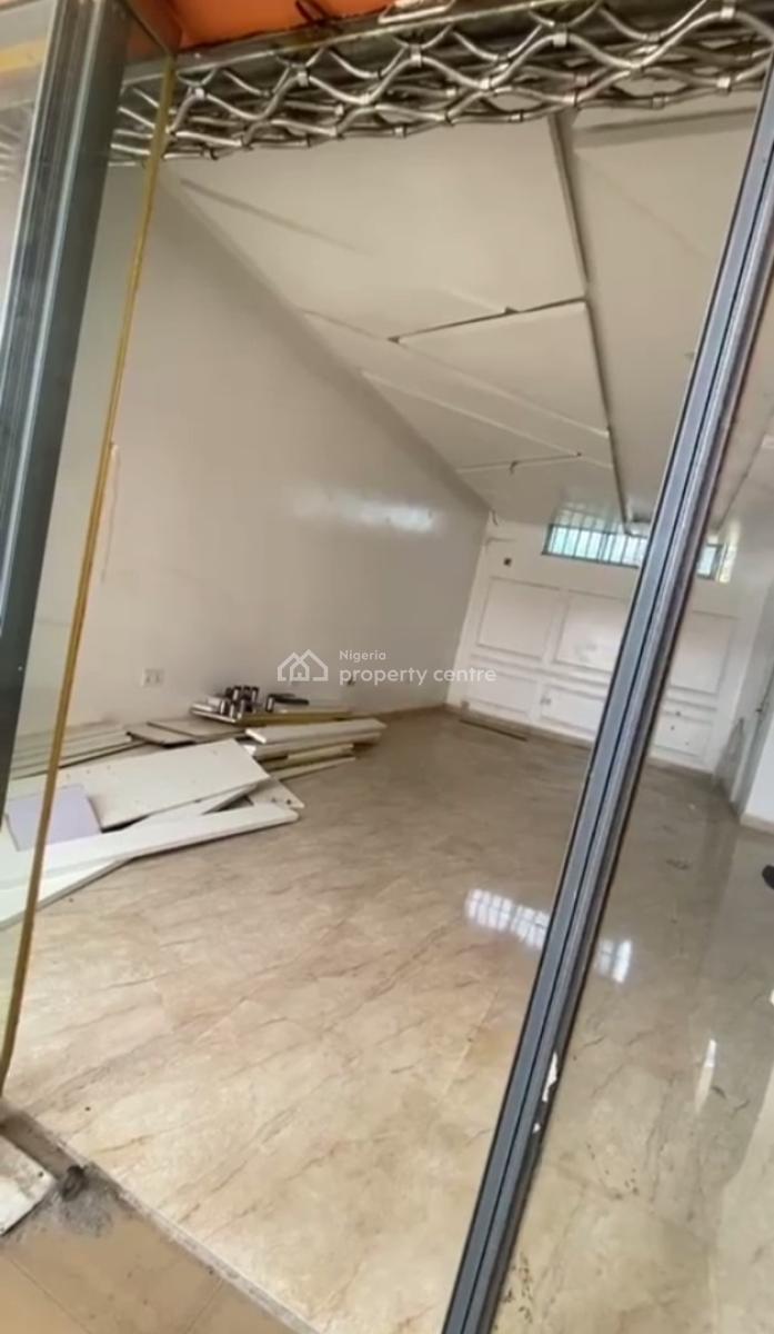 Spacious Standard Decent Shop Space, Gwarinpa, Abuja, Plaza / Complex / Mall for Rent