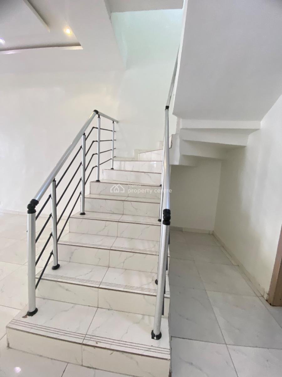 4bedroom Semi Detached Duplex in a Serene Neighborhood, Ikota, Lekki, Lagos, Semi-detached Duplex for Sale