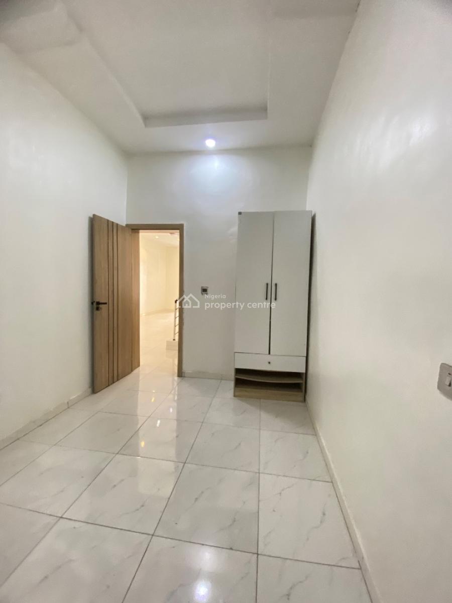 4bedroom Semi Detached Duplex in a Serene Neighborhood, Ikota, Lekki, Lagos, Semi-detached Duplex for Sale