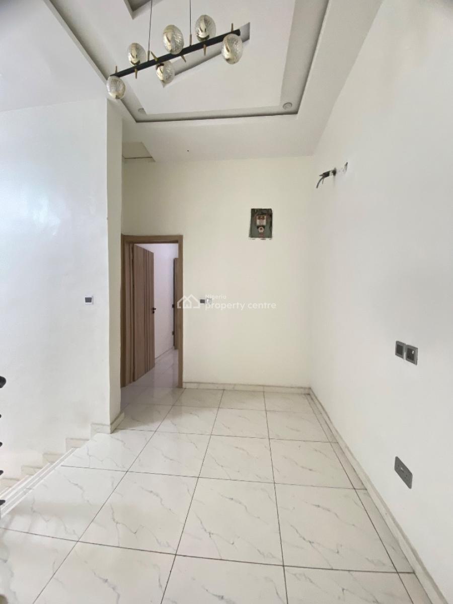 4bedroom Semi Detached Duplex in a Serene Neighborhood, Ikota, Lekki, Lagos, Semi-detached Duplex for Sale