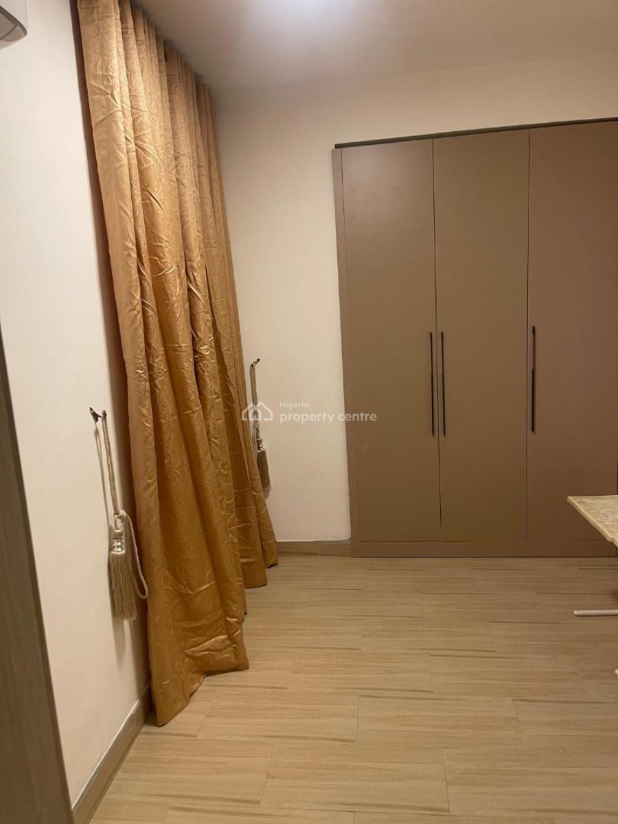 Luxury 4 Bedroom Flat with a Bq, Meadow Hall Road, Lekki Phase 1, Lekki, Lagos, Flat / Apartment for Rent