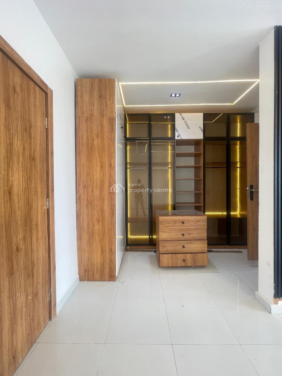 5 Bedroom 5 Bathrooms 3 Car Space  Fully Duplex, Swimming Pool, Smart Features, Ikota, Lekki, Lagos, Detached Duplex for Sale