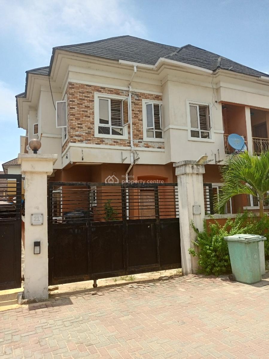 Self Service 5 Bedroom Duplex with Bq, Ologolo, Lekki, Lagos, Semi-detached Duplex for Rent