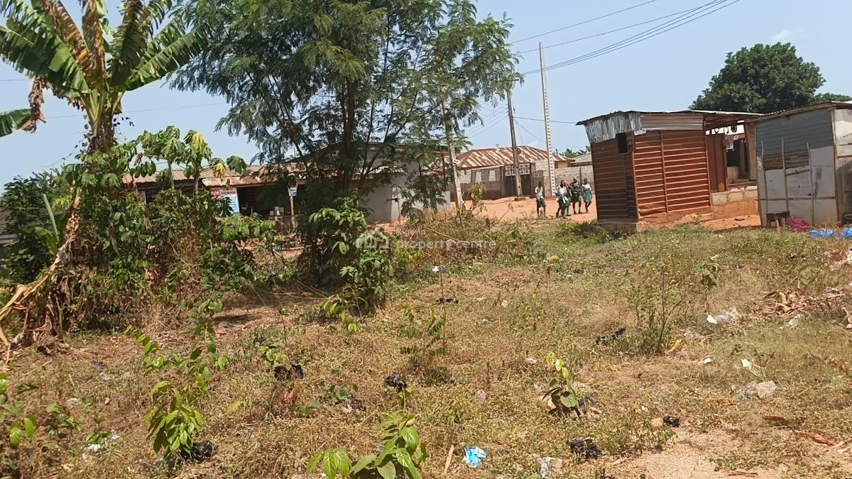 Standard Half Plot of Residential/commercial Conner Piece Land, Inside Isiu Town, Before Imota, Ikorodu, Lagos, Mixed-use Land for Sale