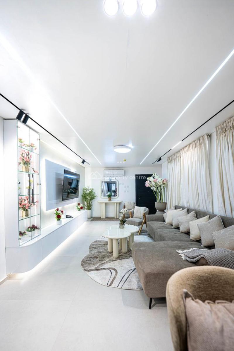 Luxury 1-bedroom Waterfront Apartment, Old Ikoyi, Ikoyi, Lagos, Flat / Apartment Short Let