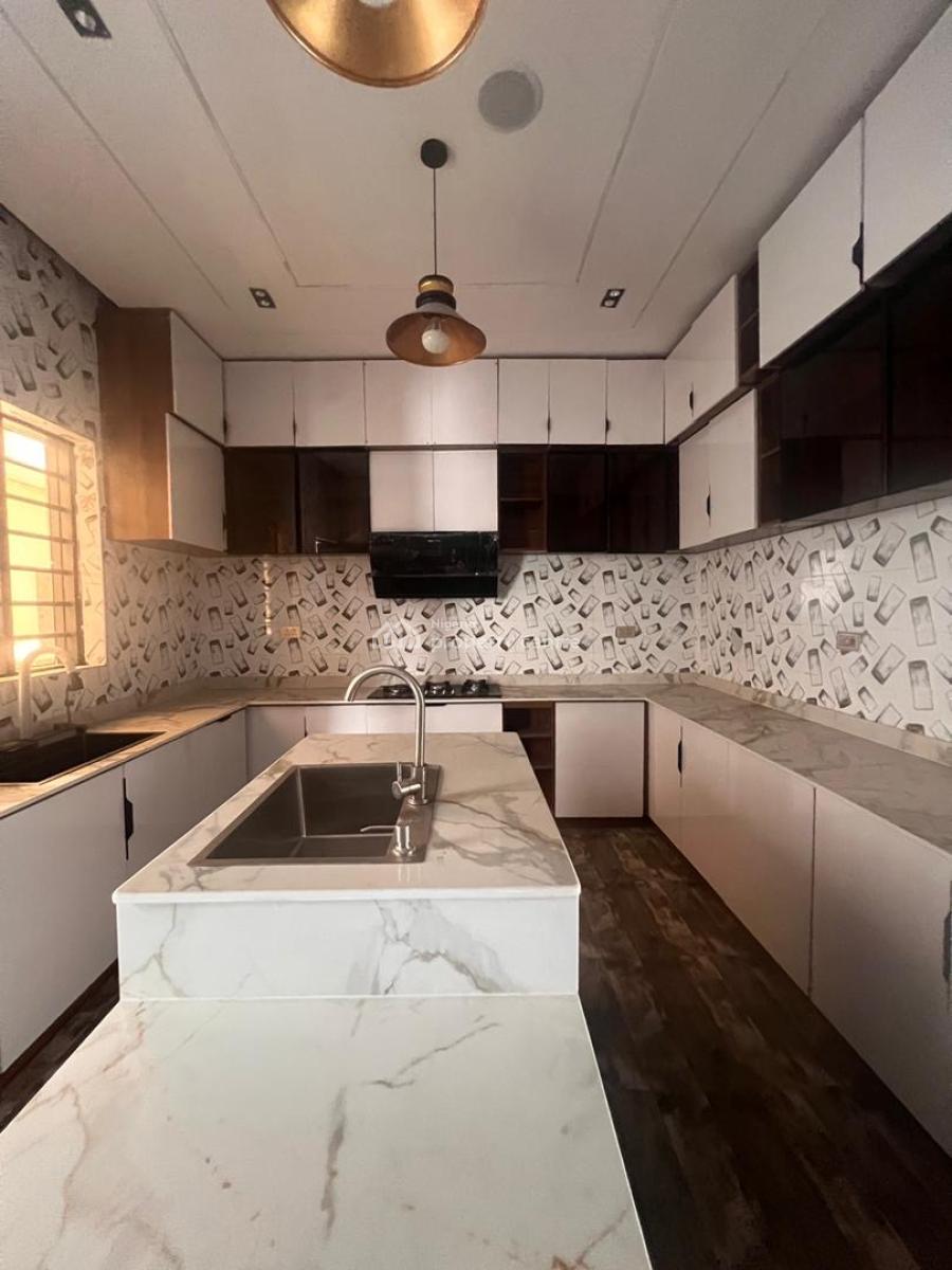 Fully Detached House with and Boys Quarters, Located in an Estate, Osapa, Lekki, Lagos, Detached Duplex for Sale