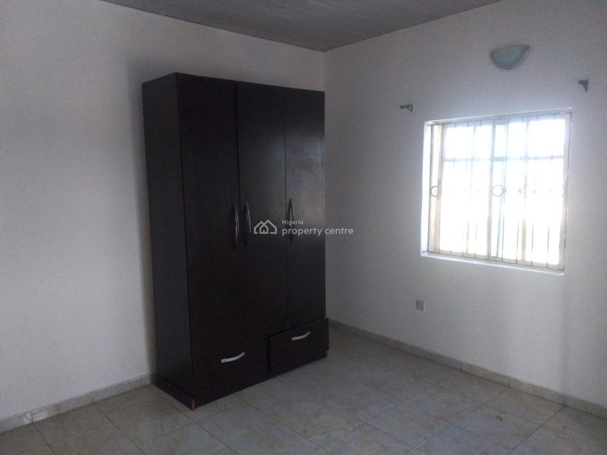 Spacious Luxury 2 Bedroom Flat with Excellent Features, Chinese Estate Road, Ogombo, Ajah, Lagos, Flat / Apartment for Rent