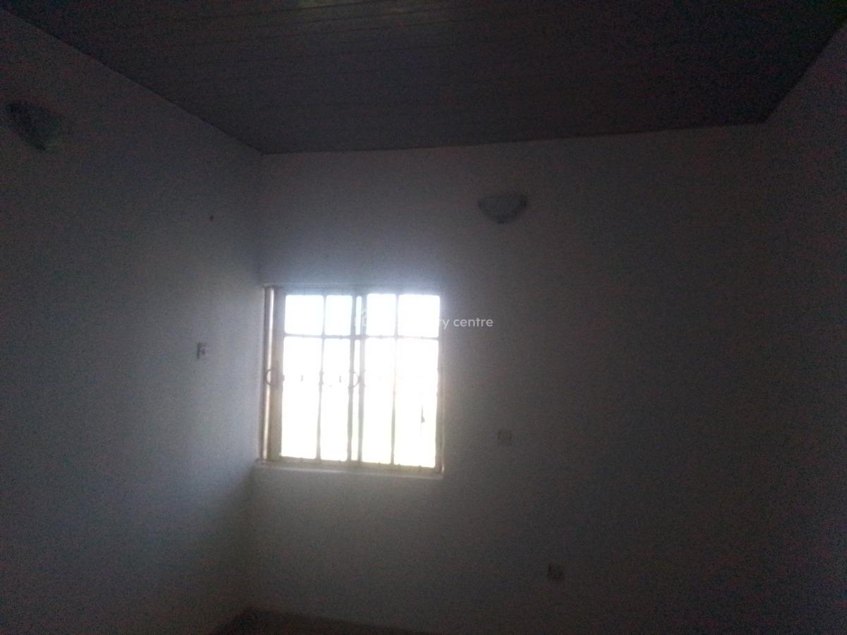 Spacious Luxury 2 Bedroom Flat with Excellent Features, Chinese Estate Road, Ogombo, Ajah, Lagos, Flat / Apartment for Rent