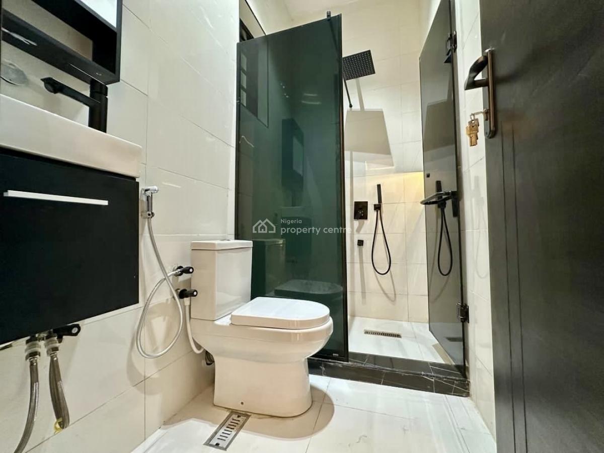 Brief:  luxury 5-bedroom Detached Home with Bq & Pool, Lekki Expressway, Lekki, Lagos, Detached Duplex for Sale