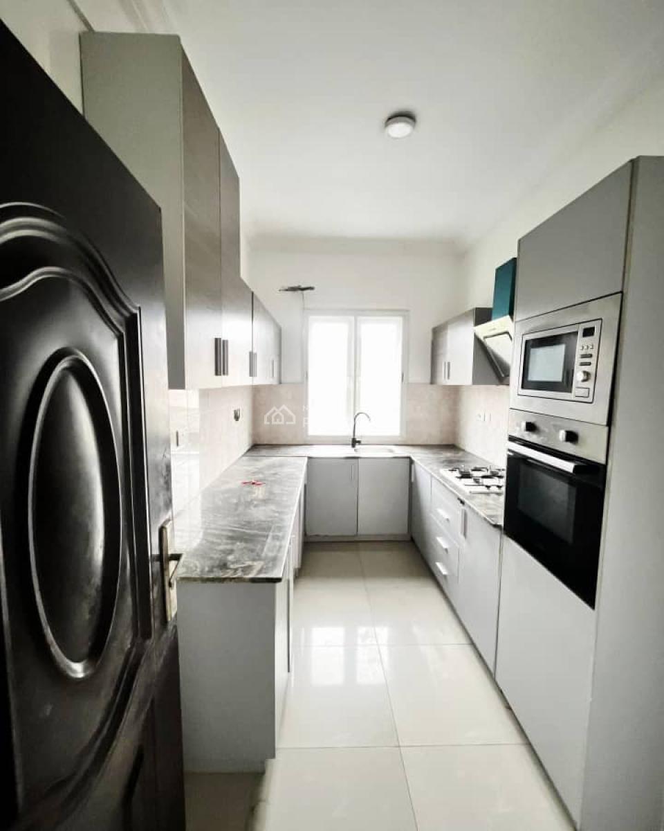 Serviced  3-bedroom Apartment, Ikota, Lekki, Lagos, Flat / Apartment for Sale