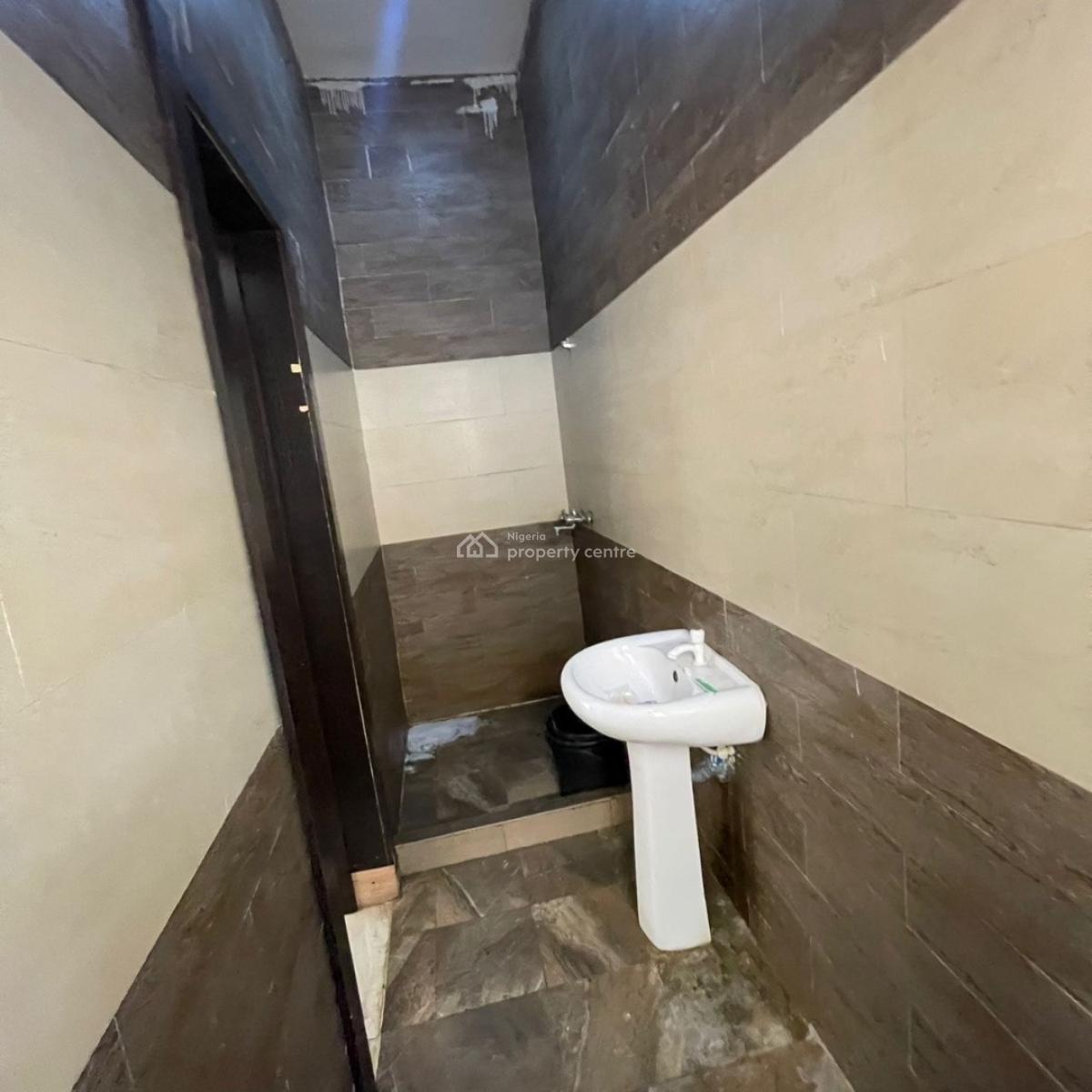 Spacious Luxurious Miniflat with Massive Kitchen, Lekki Phase 1, Lekki, Lagos, Mini Flat (room and Parlour) for Rent