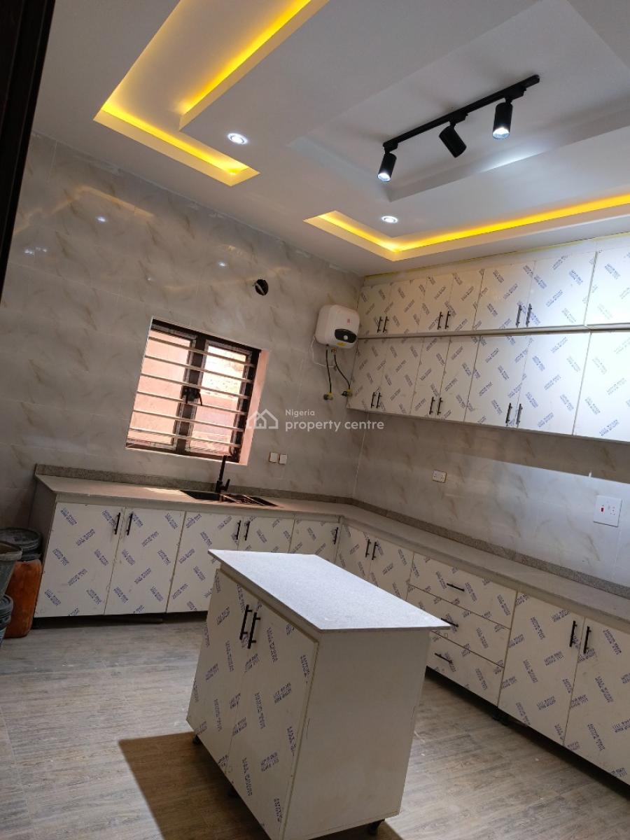 Clean Spacious Magnificent 3 Bedroom Bungalow with 2 Self Contain Bq, Inside an Estate, Karsana, Abuja, Detached Bungalow for Rent