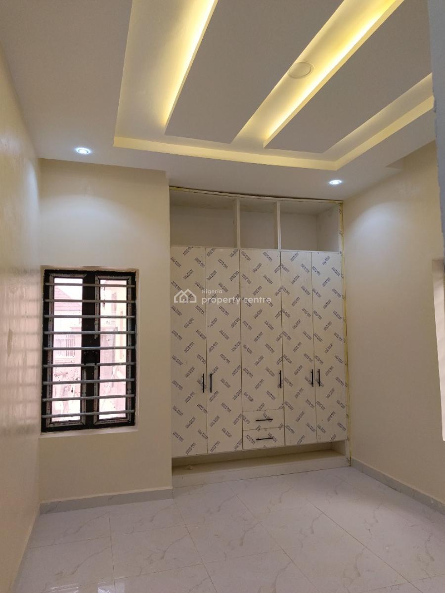 Clean Spacious Magnificent 3 Bedroom Bungalow with 2 Self Contain Bq, Inside an Estate, Karsana, Abuja, Detached Bungalow for Rent