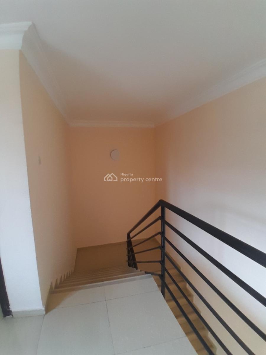 Two Bedrooms with Bq, Ayo Odobiyii Lekki Right, Lekki Phase 1, Lekki, Lagos, Flat / Apartment for Rent