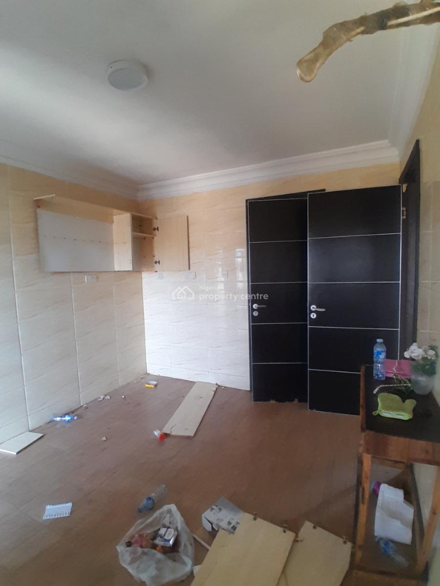 Two Bedrooms with Bq, Ayo Odobiyii Lekki Right, Lekki Phase 1, Lekki, Lagos, Flat / Apartment for Rent