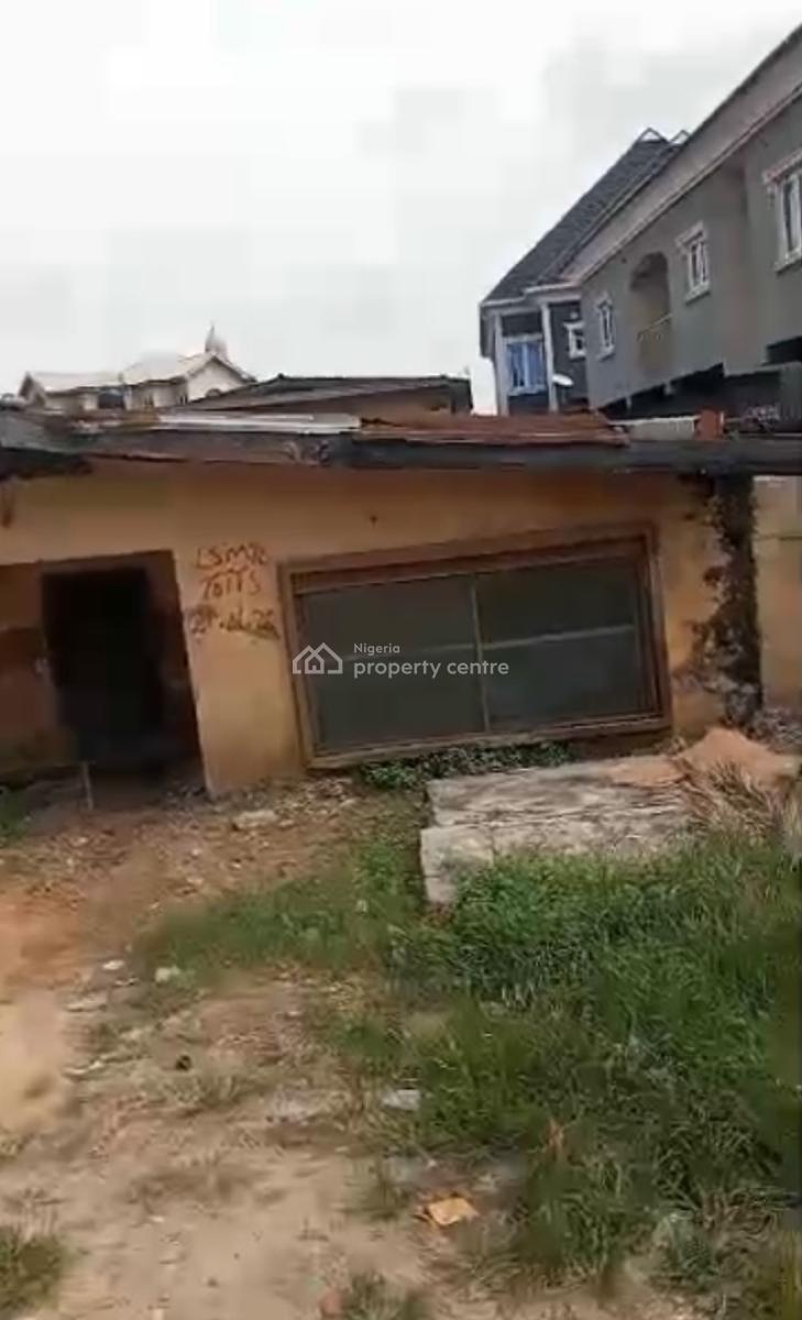 Demolishable Bungalow, Ijeshatedo, Surulere, Lagos, Detached Bungalow for Sale