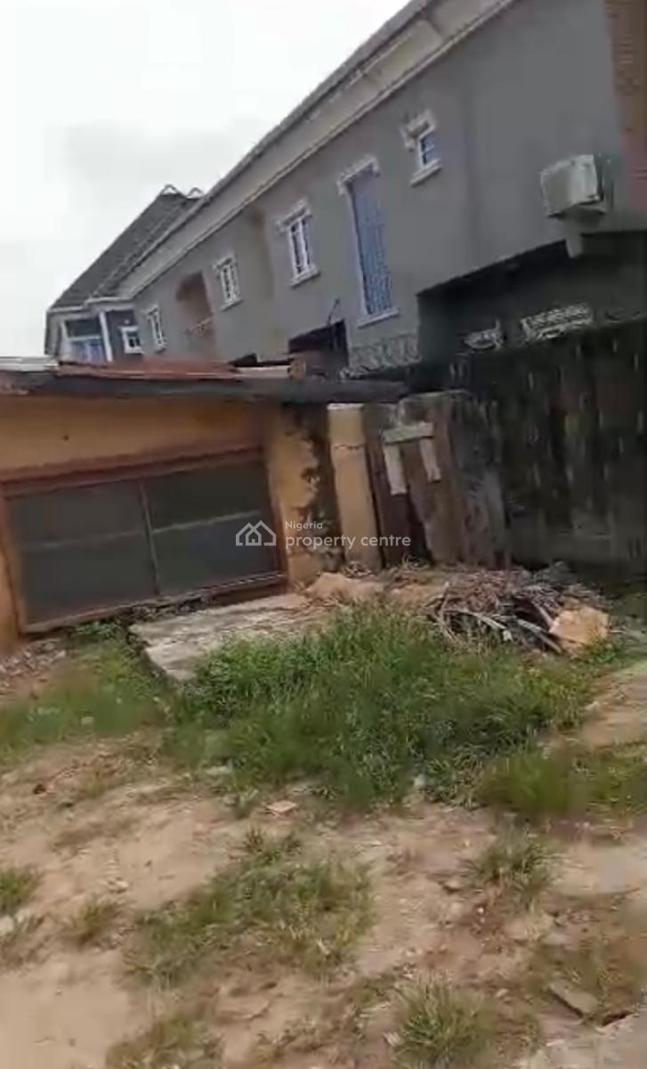 Demolishable Bungalow, Ijeshatedo, Surulere, Lagos, Detached Bungalow for Sale