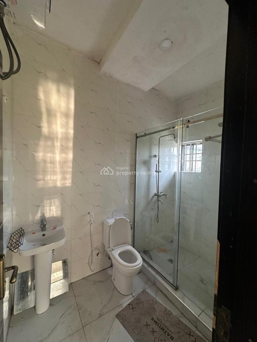 Relatively New 3 Bedroom Flat All Rooms Ensuit Plus Guest Toilet, Millennium Estate, Gbagada, Lagos, Flat / Apartment for Rent