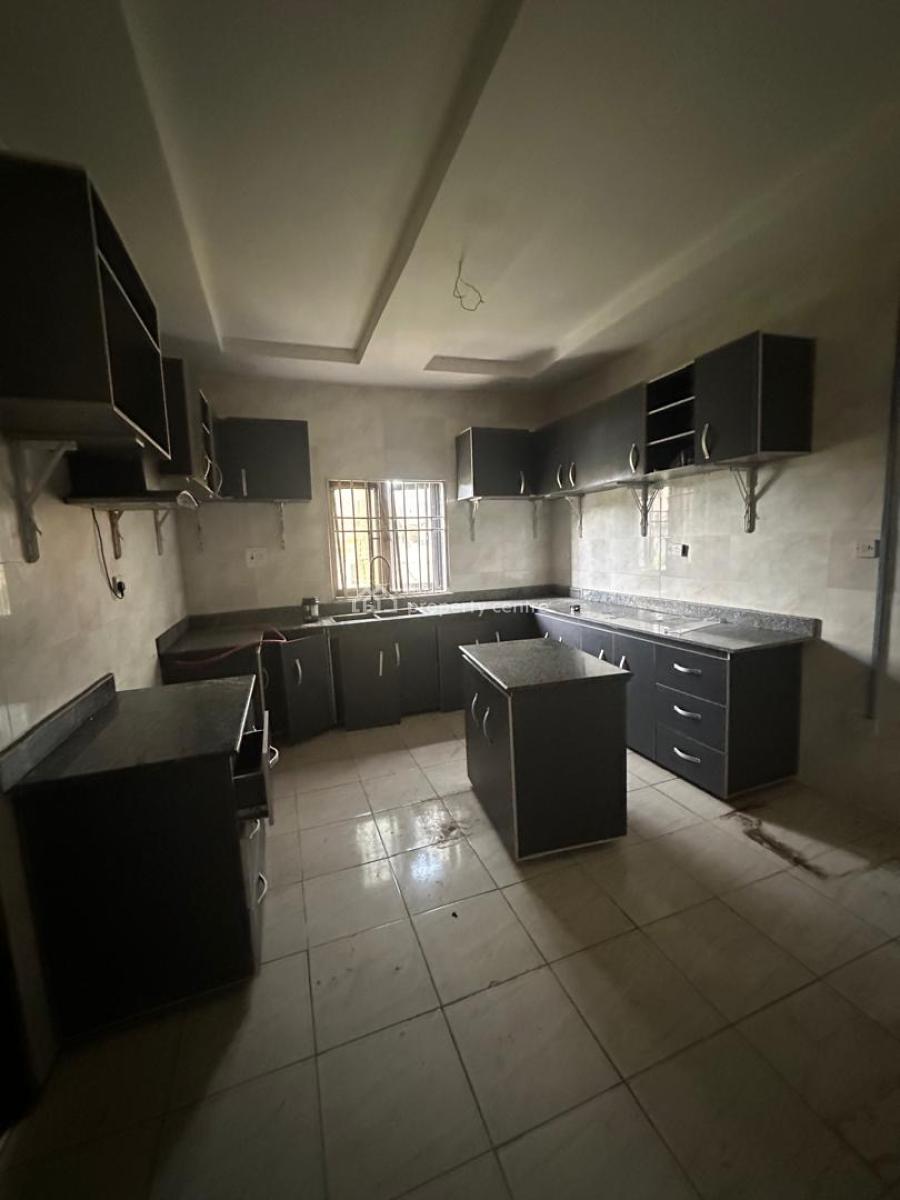 Relatively New 3 Bedroom Flat All Rooms Ensuit Plus Guest Toilet, Millennium Estate, Gbagada, Lagos, Flat / Apartment for Rent