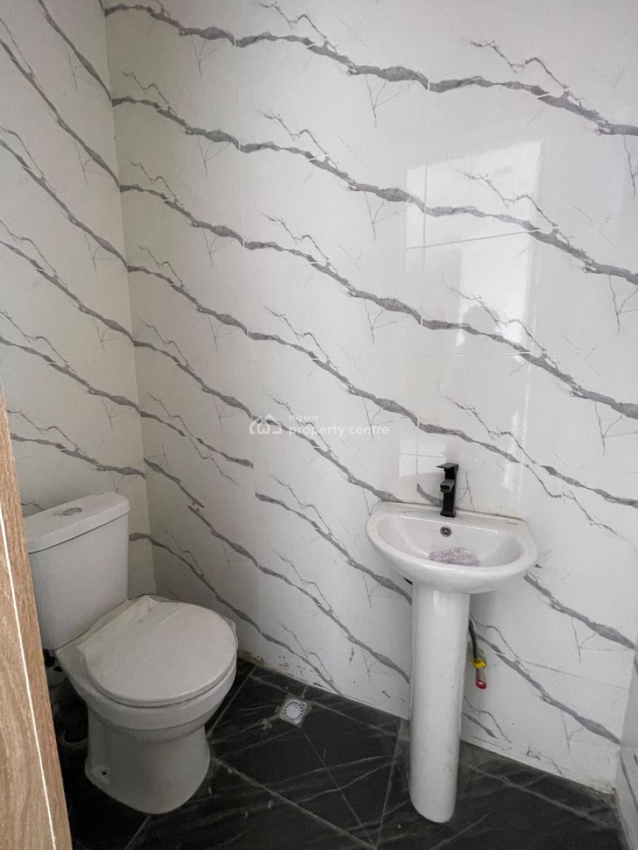 2 Bedroom Flat, Igbo Efon, Lekki, Lagos, Flat / Apartment for Sale