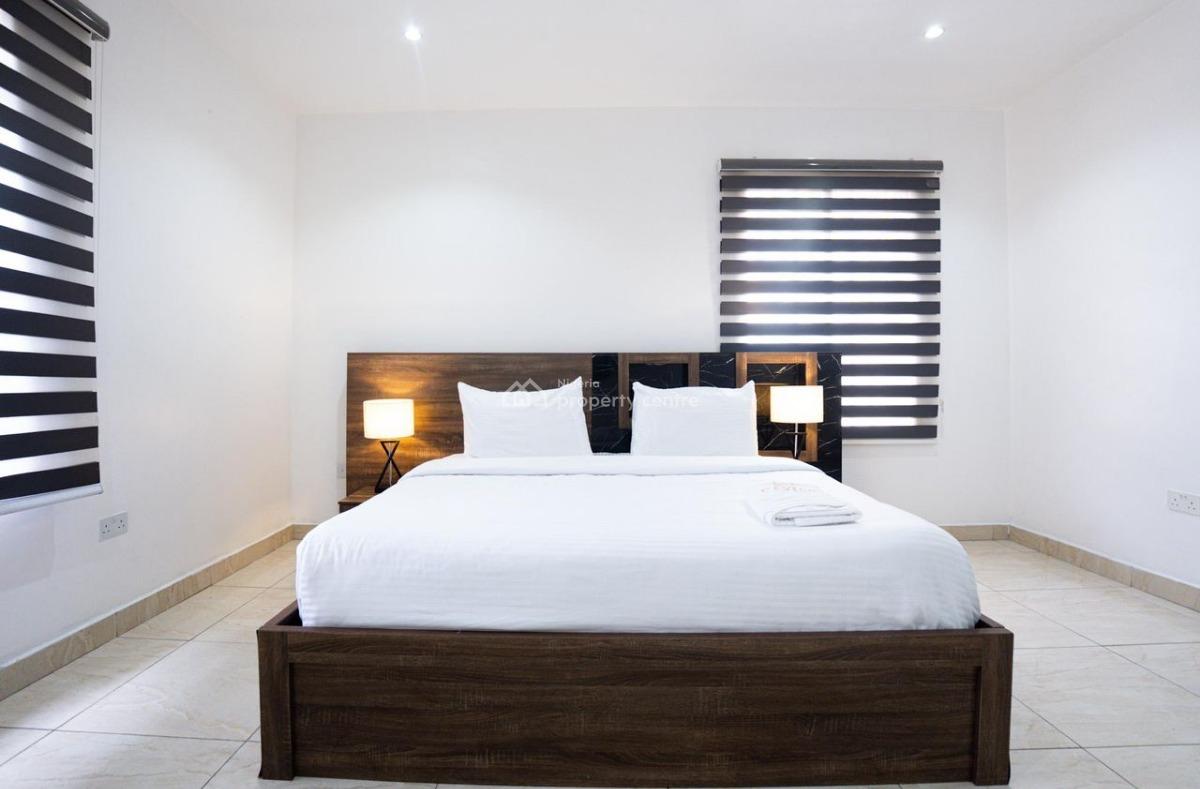 Luxury 3 Bedroom Apartment, Freedom Way, Lekki Phase 1, Lekki, Lagos, Flat / Apartment Short Let