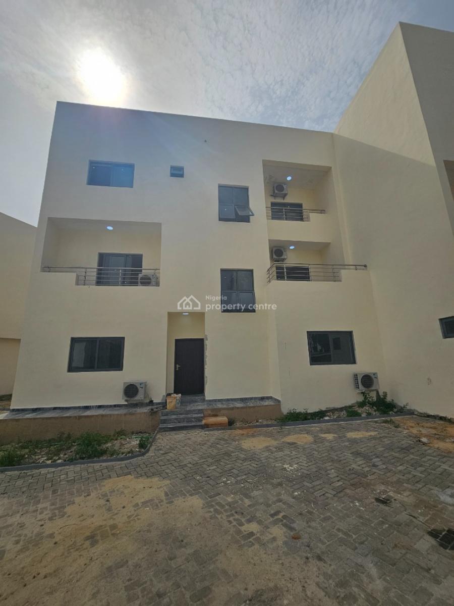 Luxury 4-bedroom Terraces, Beach Resort Estate, Osapa, Lekki, Lagos, Terraced Duplex for Rent
