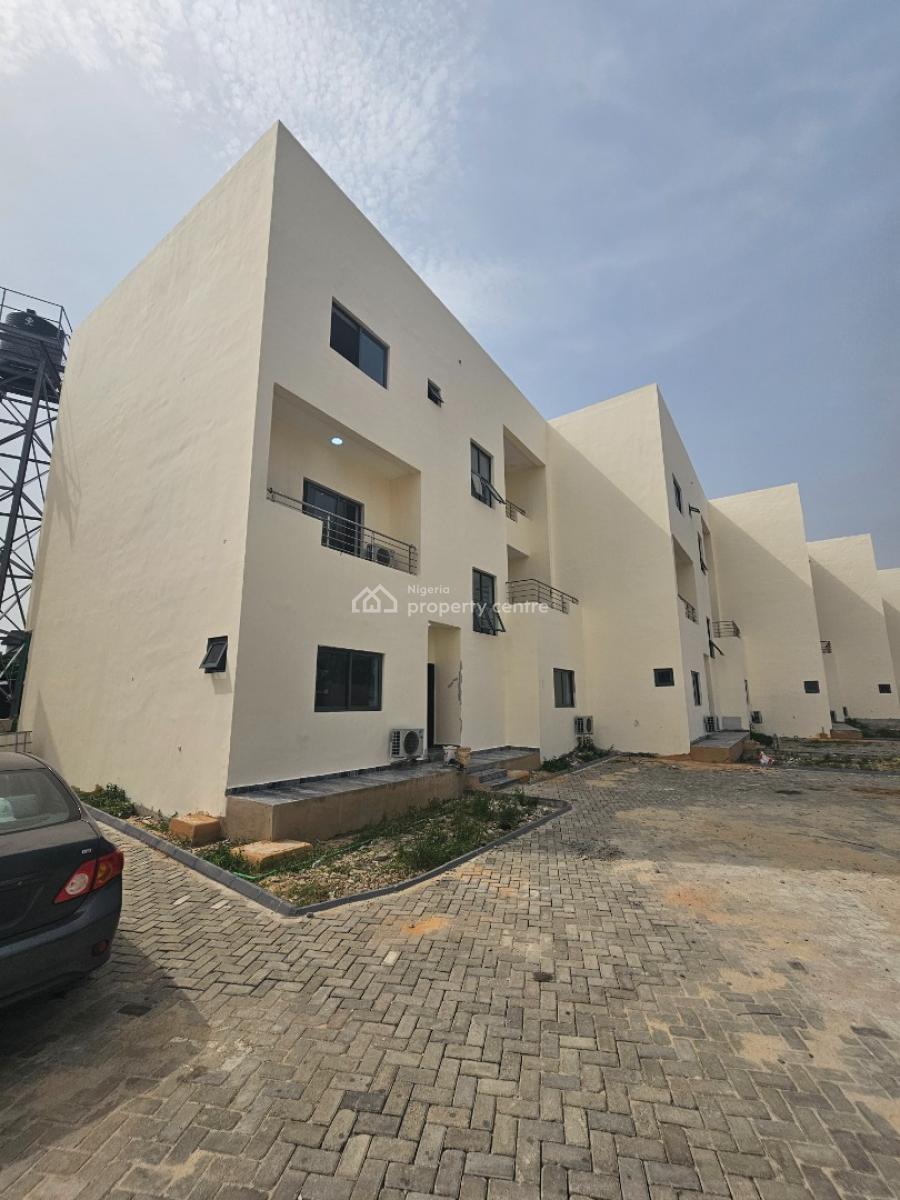 Luxury 4-bedroom Terraces, Beach Resort Estate, Osapa, Lekki, Lagos, Terraced Duplex for Rent